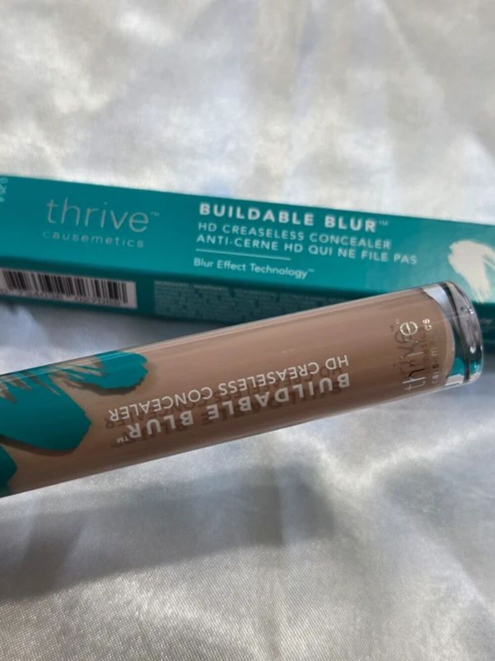 Thrive Buildable Blur HD Creaseless Concealer - Light Medium (cool) - Picture 3 of 12